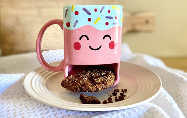 Family Fridays: Painted Cookie Mugs